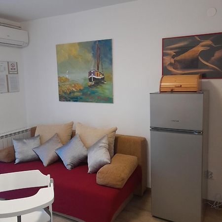 Apartment Dean Klimno Luaran gambar