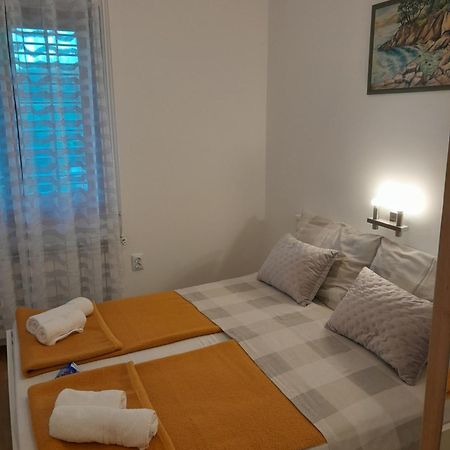 Apartment Dean Klimno Luaran gambar
