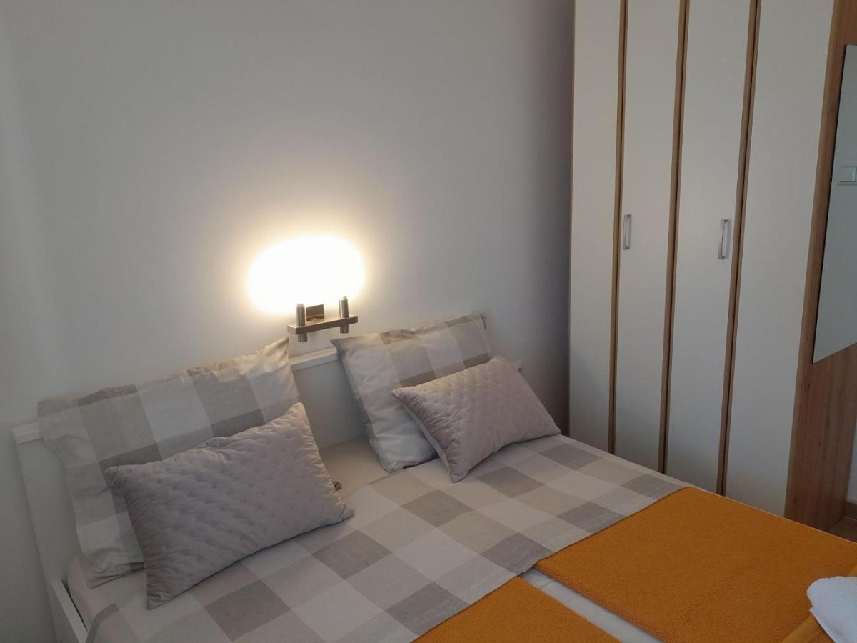 Apartment Dean Klimno Luaran gambar