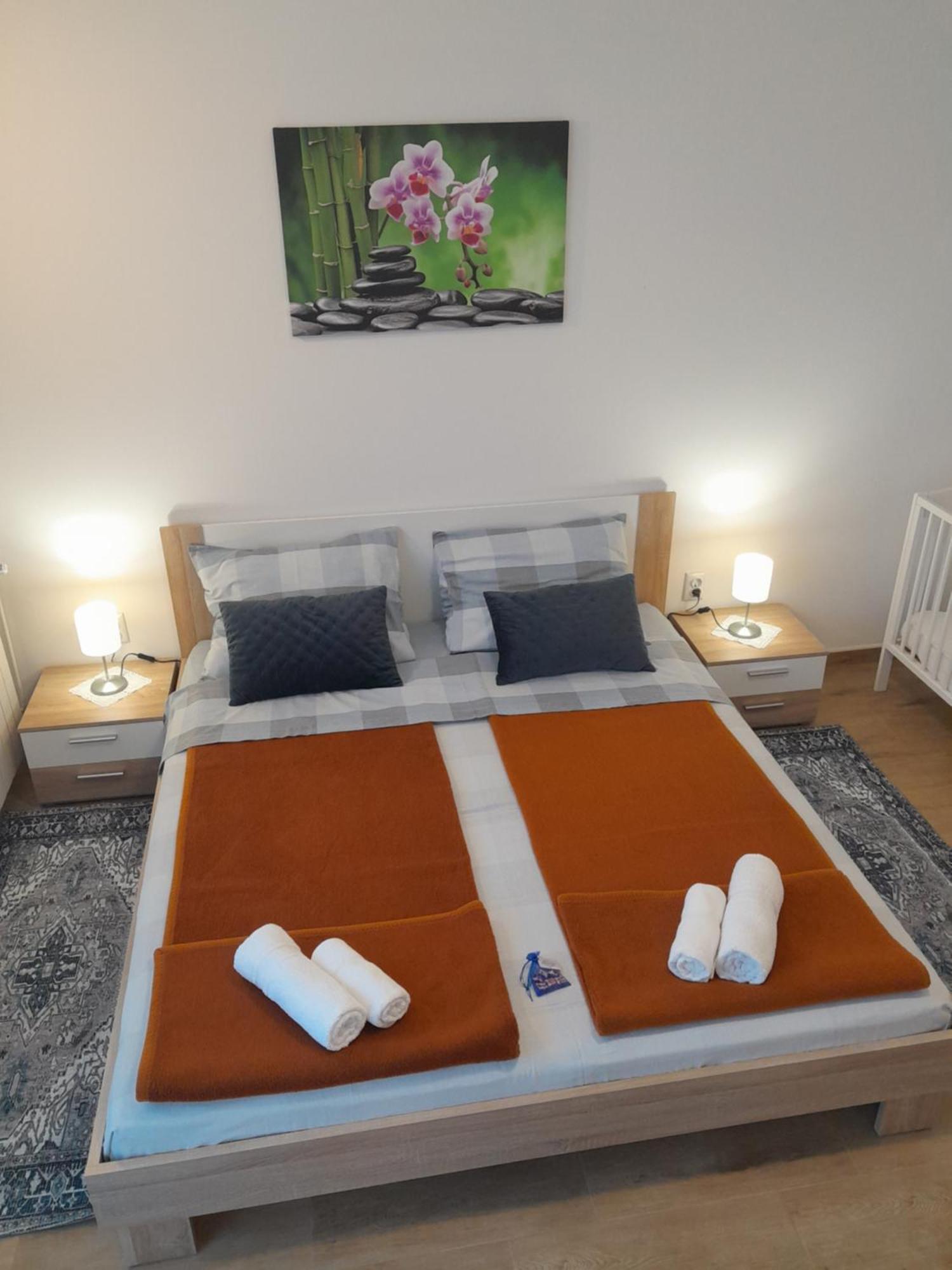 Apartment Dean Klimno Luaran gambar